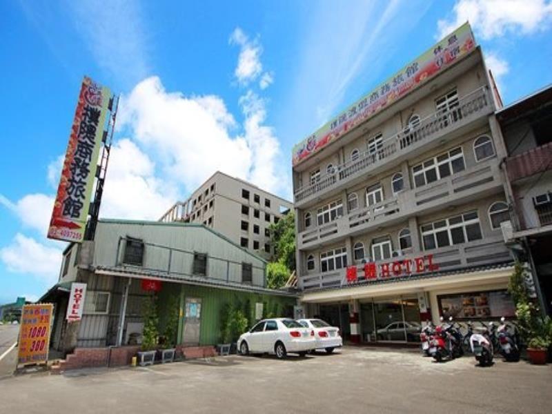 푸티 커머셜 호텔 룽탄 외부 사진